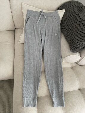 Alo Muse Sweatpant Athletic Heather Grey